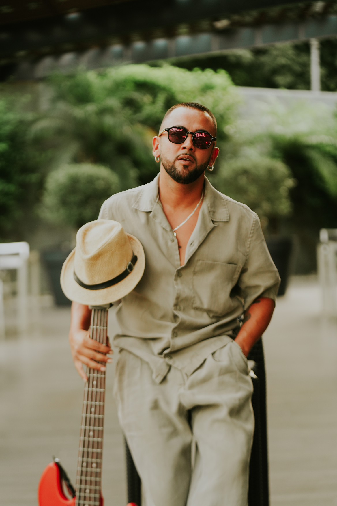 DESIRE-MARQUEZ-CANTANTE-GRUPO-BAJO DESIRE-MARQUEZ-CANTANTE-GRUPO-BAJO